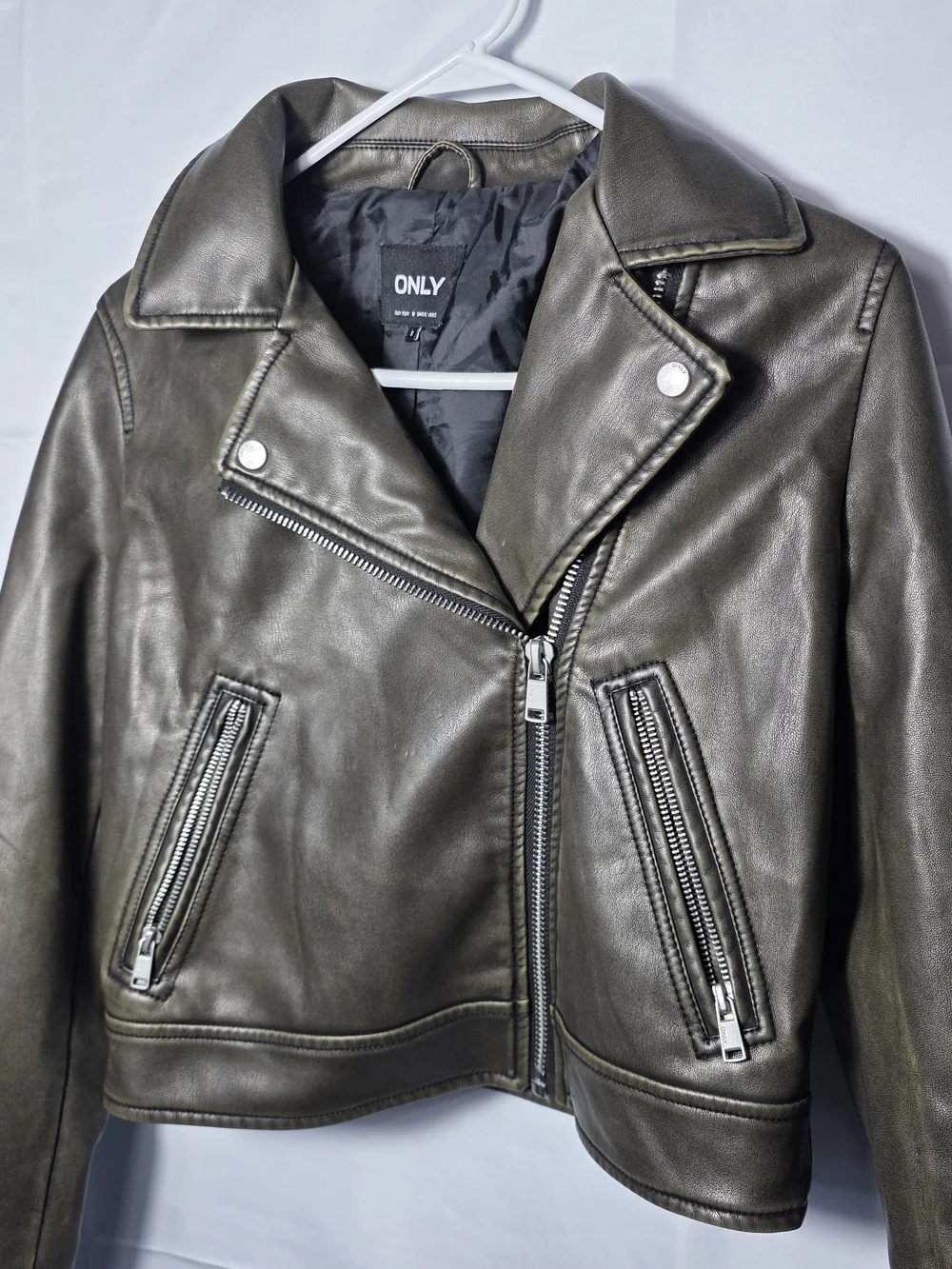 ONLY Women's Cropped Moto Jacket in Dark Olive Small Bikercore Faux Leather